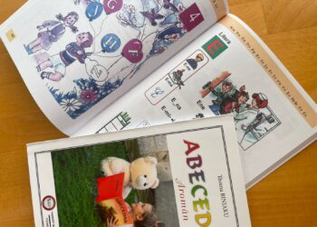 Ne bucurăm împreună, învățăm aromâna și româna online